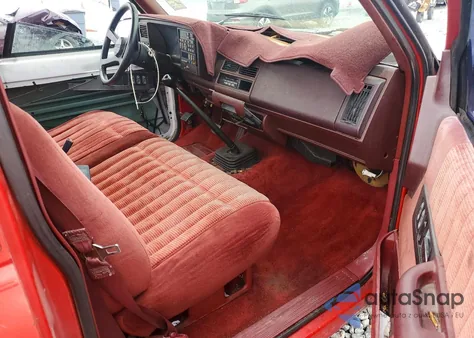 1993 Chevrolet Gmt-400 C1500 z USA, uszkodzony, nr VIN 1GCDC14K7PZ248049